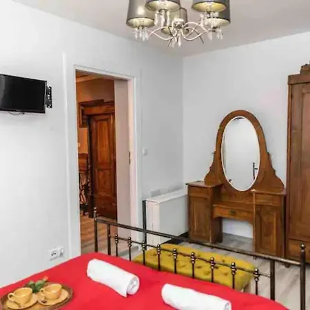 Apartment Watra Rs *